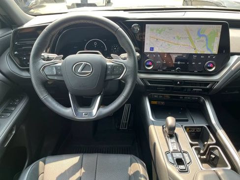 Used 2025 Lexus TX 500h AWD w/ Technology Package image 32