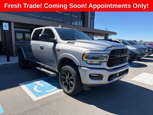 Used 2022 RAM 2500 Laramie AWD/4WD image 1