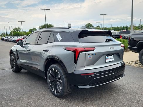 New 2025 Chevrolet Blazer EV RS image 3