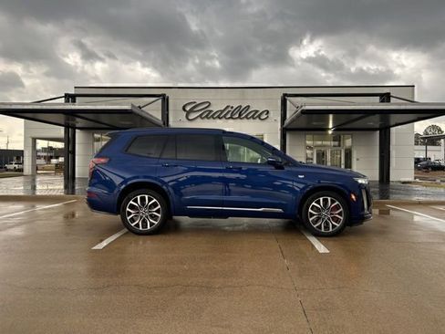 Used 2023 Cadillac XT6 Sport w/ Platinum Package AWD/4WD image 50