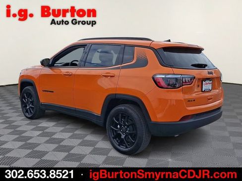 New 2026 Jeep Compass Latitude AWD/4WD image 3