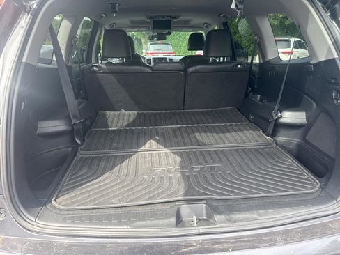 Used 2016 Honda Pilot Touring image 20
