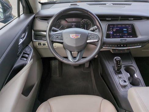 Used 2021 Cadillac XT4 Premium Luxury w/ Driver Awareness Package image 16