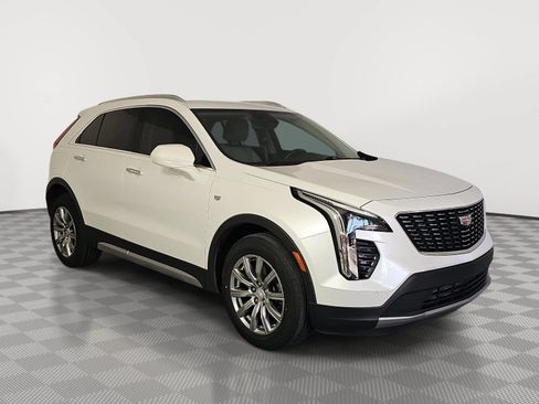 Used 2019 Cadillac XT4 Premium Luxury w/ Driver Awareness Package FWD image 2