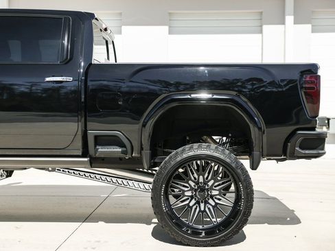 Used 2024 GMC Sierra 3500 Denali Ultimate image 22