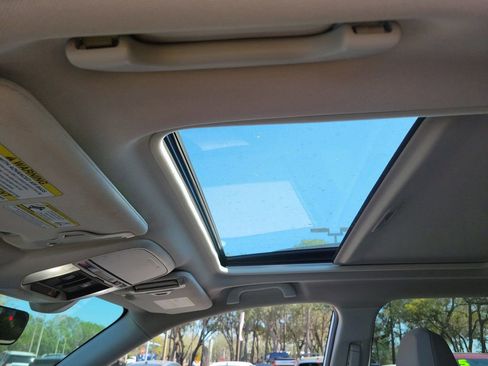 Used 2020 Subaru Forester Premium image 42