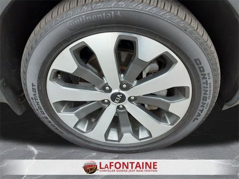 Used 2021 Kia Telluride EX w/ EX Premium Package image 32