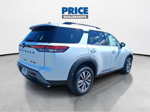 New 2026 Nissan Pathfinder SL AWD/4WD image 5