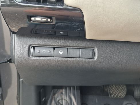 Certified 2024 Nissan Pathfinder SV w/ Cargo Package FWD image 28