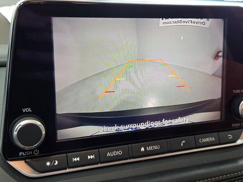 Used 2023 Nissan Rogue S FWD image 23