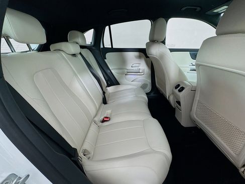 New 2025 Mercedes-Benz GLA 250 image 24