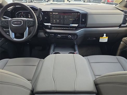 New 2025 GMC Sierra 2500 SLT w/ SLT Premium Package image 13