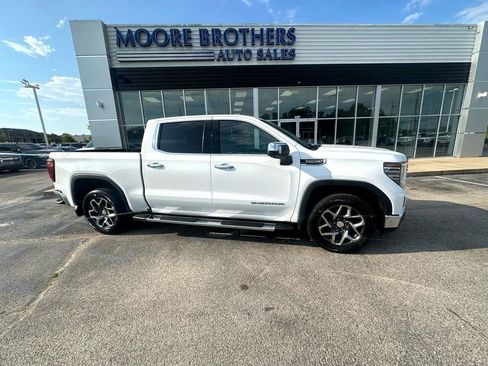 Used 2024 GMC Sierra 1500 SLT w/ SLT Premium Plus Package image 1