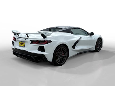 Used 2023 Chevrolet Corvette Stingray Premium Conv w/ Stealth Interior Trim Package RWD image 5