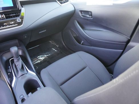 Used 2024 Toyota Corolla LE FWD image 15