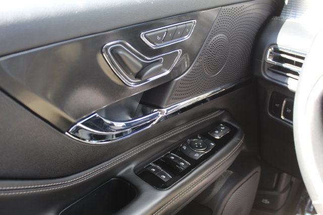 Certified 2023 Lincoln Corsair AWD image 21