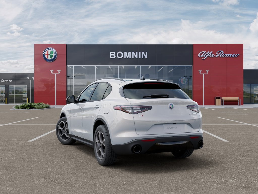 New 2026 Alfa Romeo Stelvio Sprint AWD/4WD image 3