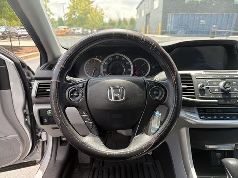 Used 2014 Honda Accord LX image 16