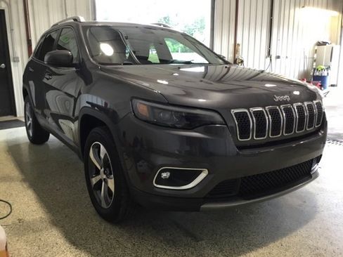 Used 2019 Jeep Cherokee Limited image 5