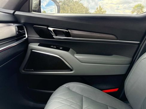 Used 2023 Kia Telluride SX Prestige X-Pro image 30