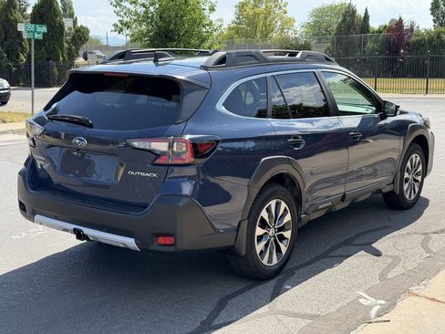 Used 2023 Subaru Outback Limited AWD/4WD image 5