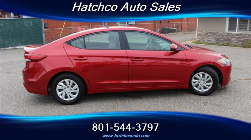Used 2017 Hyundai Elantra SE FWD image 6