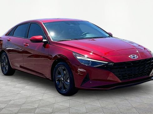Certified 2023 Hyundai Elantra SEL w/ Cargo Package FWD image 5