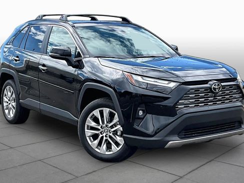 Used 2025 Toyota RAV4 Limited w/ Advanced Technology Package AWD/4WD image 3
