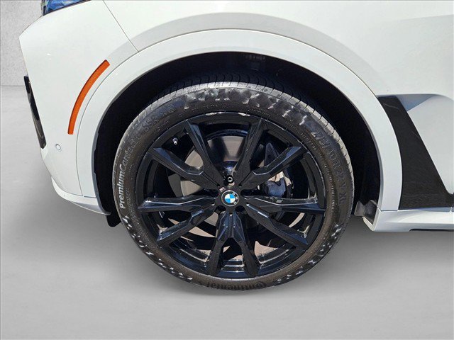 Certified 2024 BMW X7 xDrive40i w/ M Sport Package AWD/4WD image 23