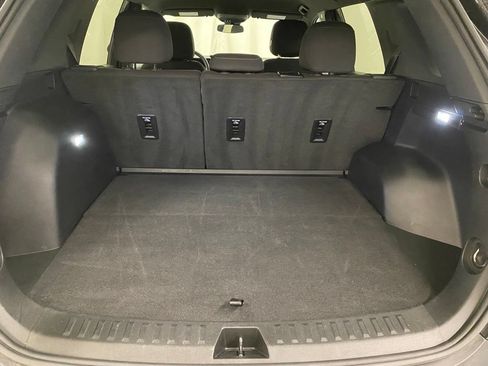 Used 2025 GMC Terrain Elevation AWD/4WD image 8