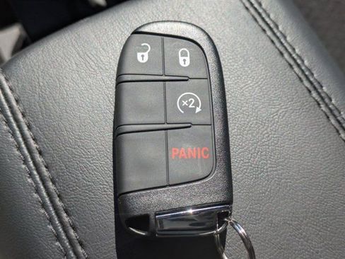 New 2026 Jeep Compass Latitude AWD/4WD image 25