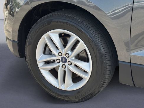 Used 2018 Ford Edge SEL w/ Equipment Group 201A AWD/4WD image 9