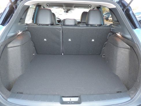 New 2026 Nissan Kicks SR w/ Cold Weather Package image 15