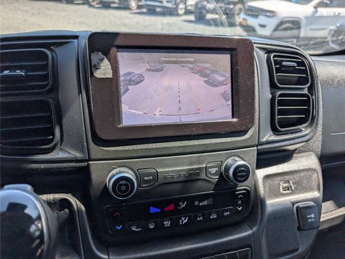 Used 2025 RAM ProMaster 2500 w/ Convenience Group image 21