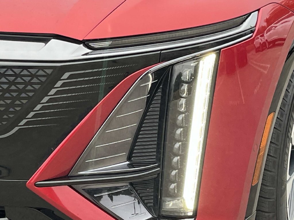 Certified 2024 Cadillac Lyriq Sport RWD image 9