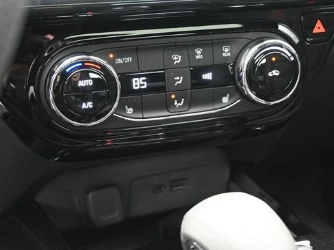 New 2026 Chevrolet Trax RS w/ Sunroof Package FWD image 26