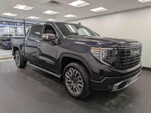 Used 2023 GMC Sierra 1500 Denali Ultimate image 3