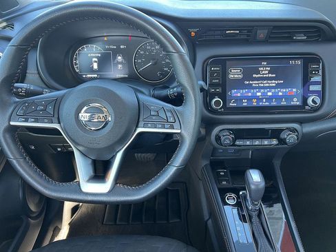 Certified 2021 Nissan Kicks SR w/ Interior Electronics Package image 17