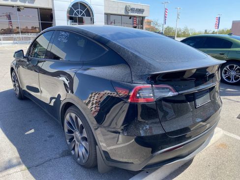 Used 2021 Tesla Model Y Performance AWD/4WD image 8