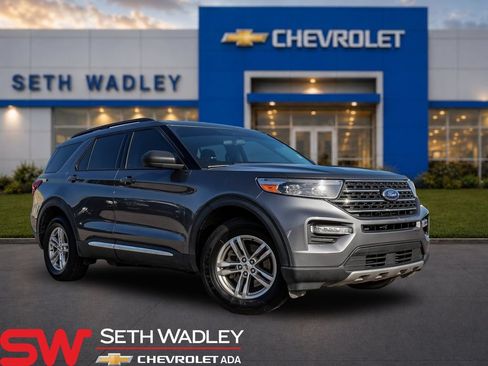 Used 2022 Ford Explorer XLT w/ Equipment Group 202A AWD/4WD image 1