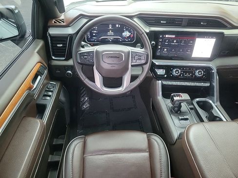 Certified 2023 GMC Sierra 1500 Denali w/ Denali Reserve Package AWD/4WD image 17