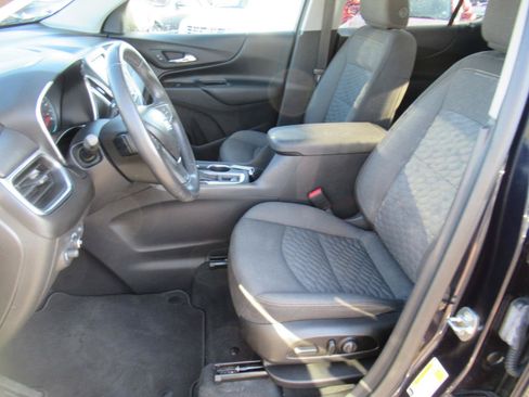 Used 2020 Chevrolet Equinox LT FWD image 15