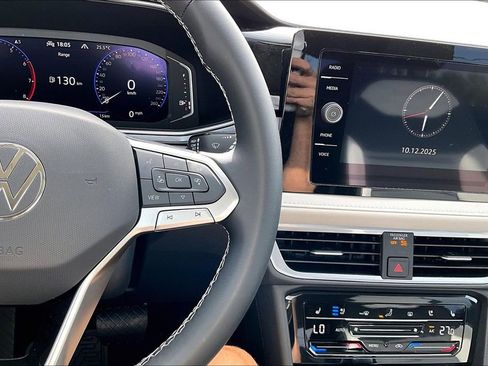 New 2026 Volkswagen Taos SEL image 25