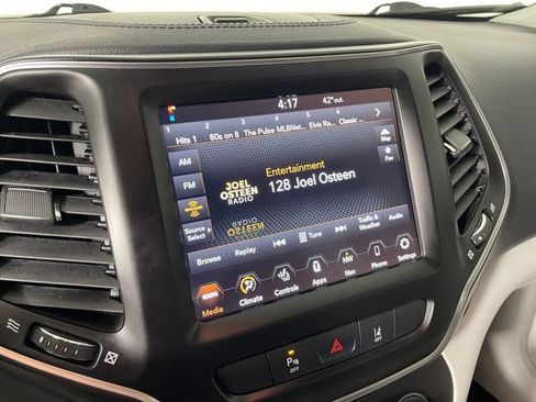 Used 2021 Jeep Cherokee Latitude Plus FWD image 7