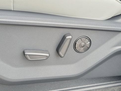 New 2026 Ford Expedition Max Platinum w/ Platinum Ultimate Package AWD/4WD image 22