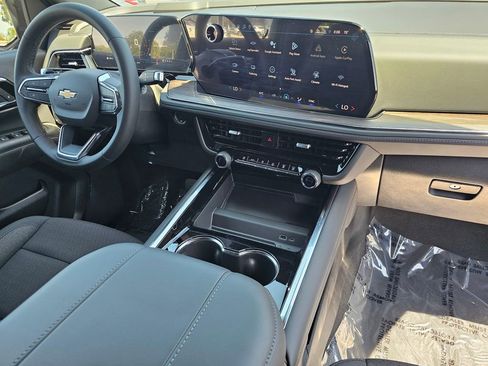 New 2026 Chevrolet Suburban LS w/ LPO, Dark Essentials Package RWD image 7