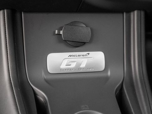 Used 2023 McLaren GT RWD image 12
