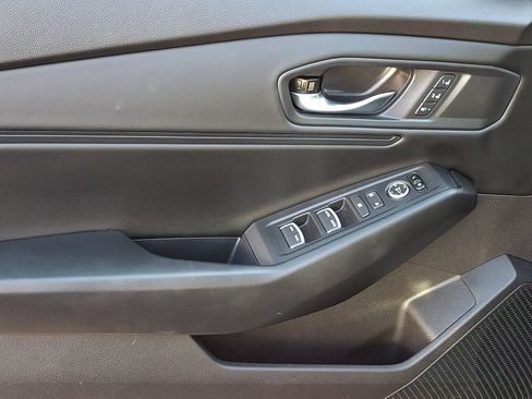 Used 2023 Honda Accord EX-L image 13