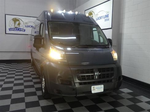 Used 2018 RAM ProMaster 2500 FWD image 4