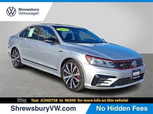 Used 2018 Volkswagen Passat 3.6 image 1